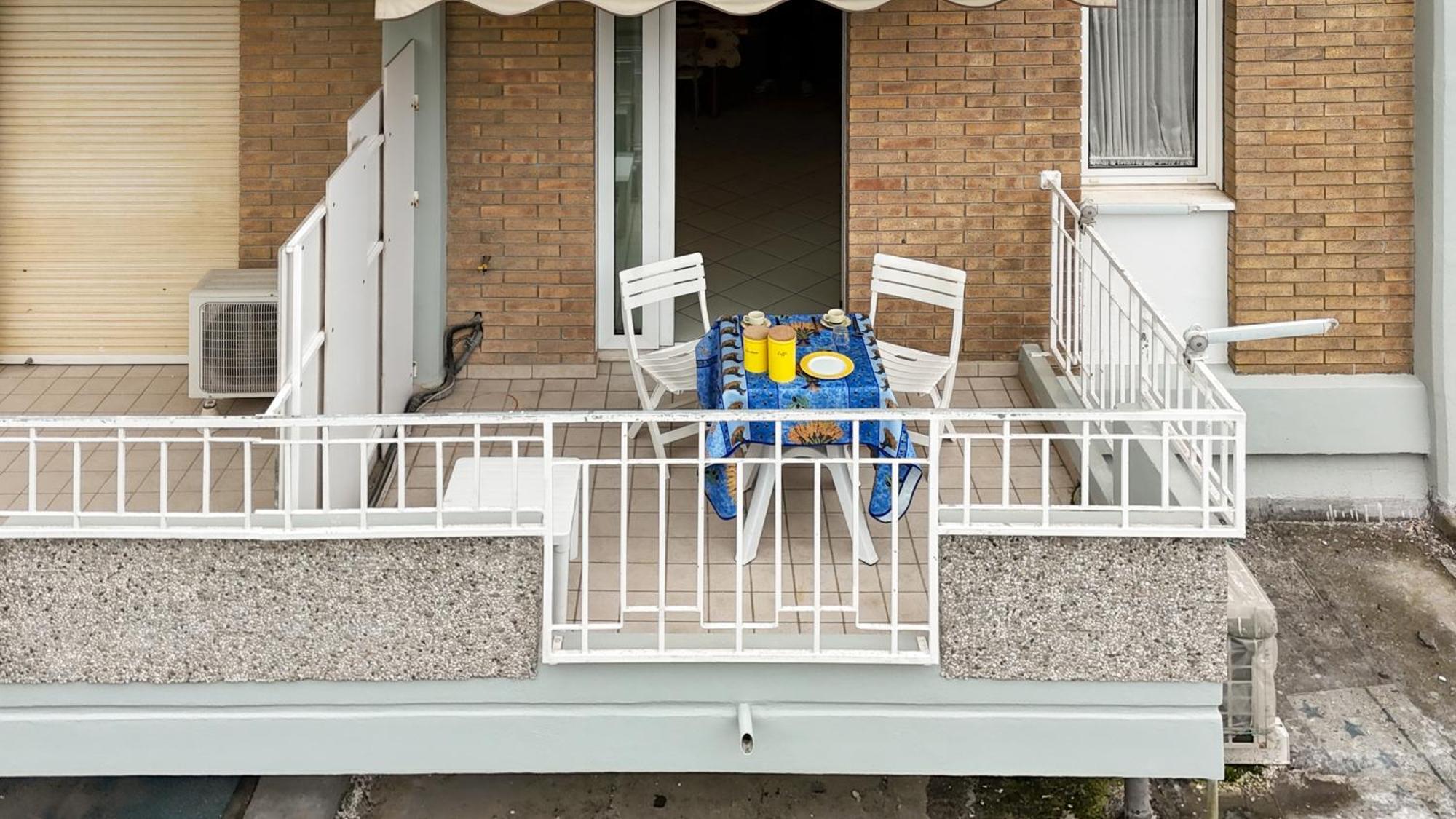 Jesolo Beach! Fronte Mare - Piscina Park E Posto Spiaggia Inclusi المظهر الخارجي الصورة